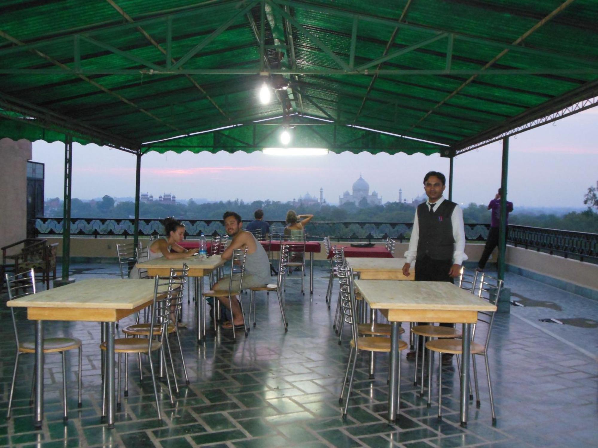 Hotel Taj Plaza, Vip Road,