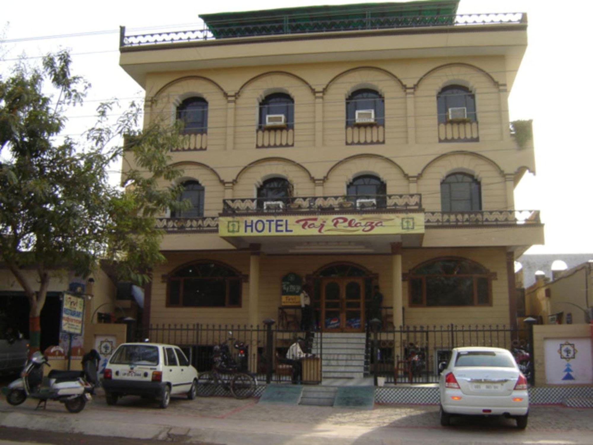Taj Plaza, Vip Road, 3*