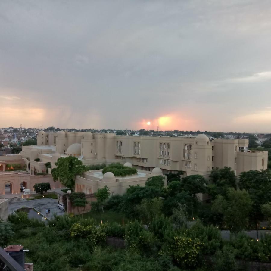 Hotel Taj Plaza, Vip Road,